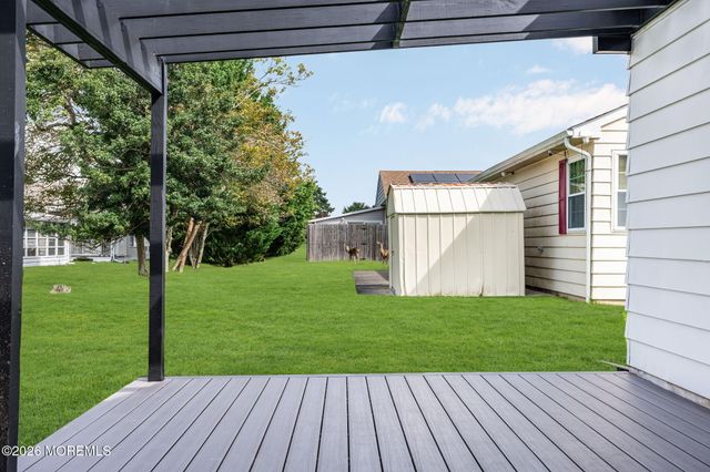 45 Innsbruck Drive, Toms River, NJ 08757