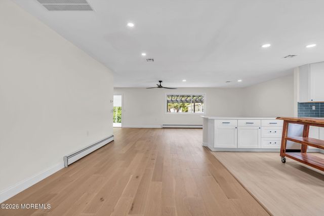 45 Innsbruck Drive, Toms River, NJ 08757
