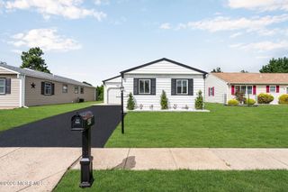 45 Innsbruck Drive, Toms River, NJ 08757