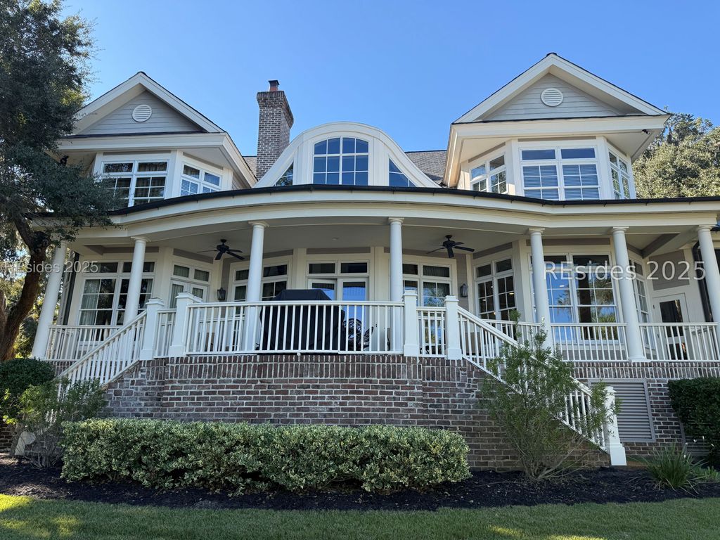 22 Hampton Ln, Bluffton, SC 29910