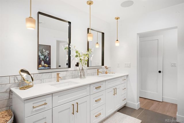 3095 S Cherokee Street, Englewood, CO 80110