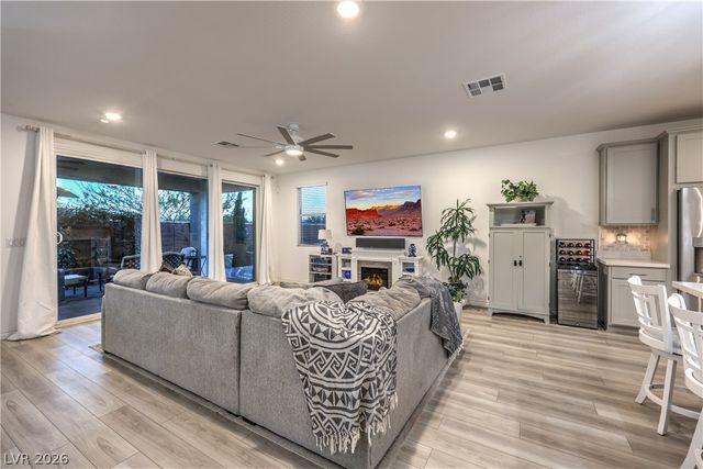 10090 Desert Azure Street, Las Vegas, NV 89178