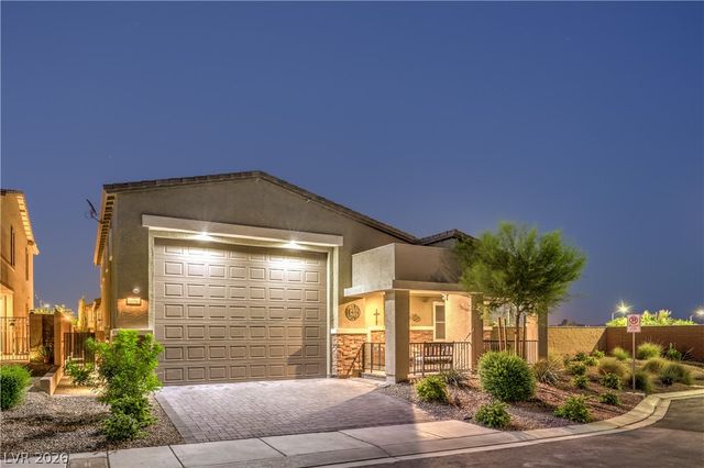 10090 Desert Azure Street, Las Vegas, NV 89178