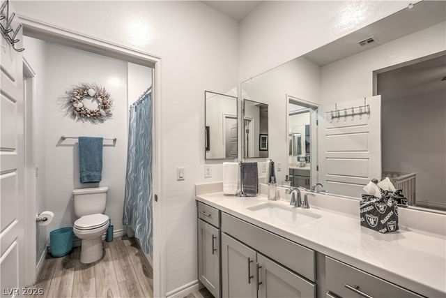10090 Desert Azure Street, Las Vegas, NV 89178