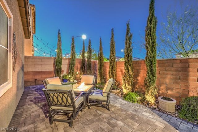 10090 Desert Azure Street, Las Vegas, NV 89178