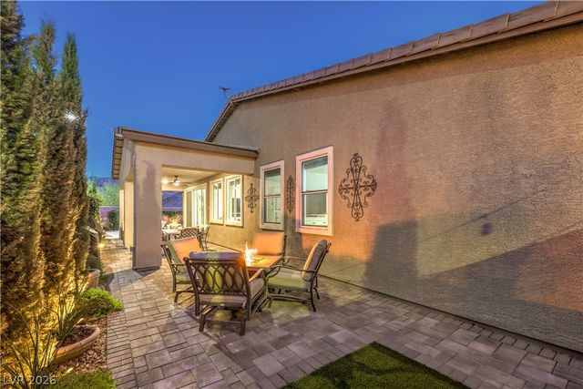10090 Desert Azure Street, Las Vegas, NV 89178