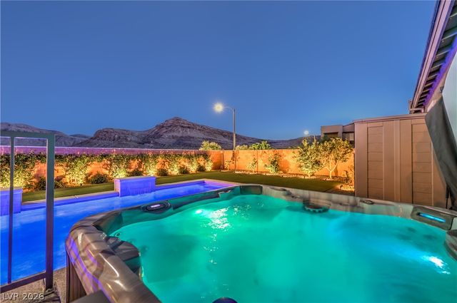 10090 Desert Azure Street, Las Vegas, NV 89178
