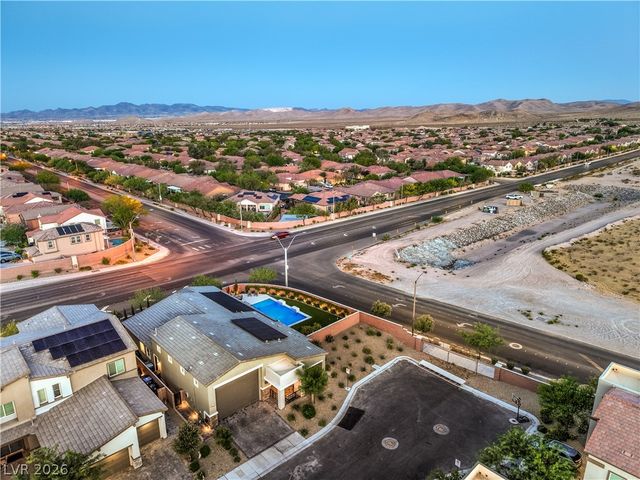 10090 Desert Azure Street, Las Vegas, NV 89178