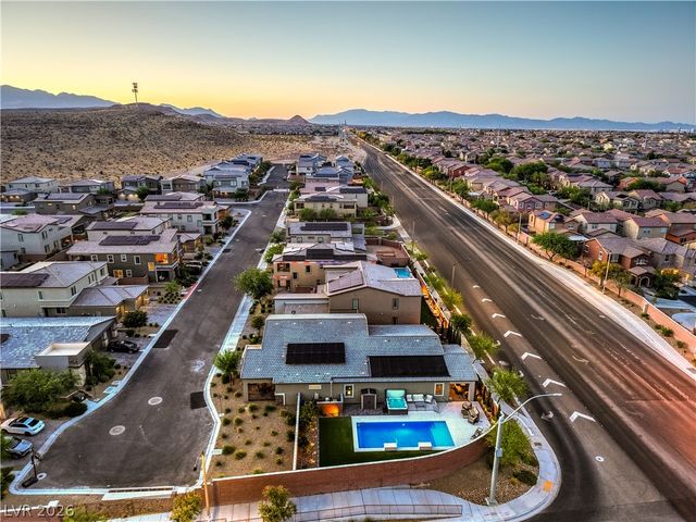 10090 Desert Azure Street, Las Vegas, NV 89178