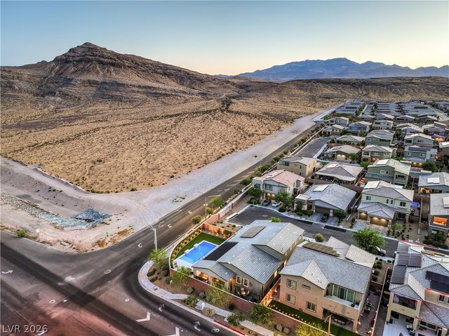 10090 Desert Azure Street, Las Vegas, NV 89178