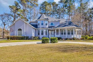 901 Bear Lake Dr., Longs, SC 29568