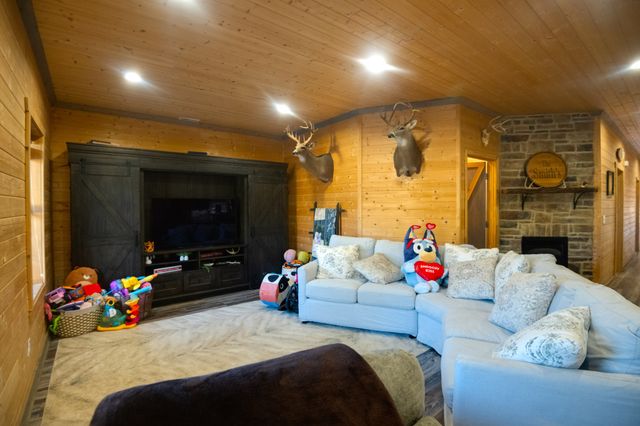 199 Morris Lane, Wartrace, TN 37183