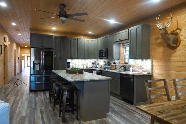 199 Morris Lane, Wartrace, TN 37183