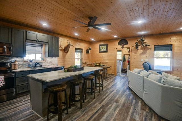 199 Morris Lane, Wartrace, TN 37183