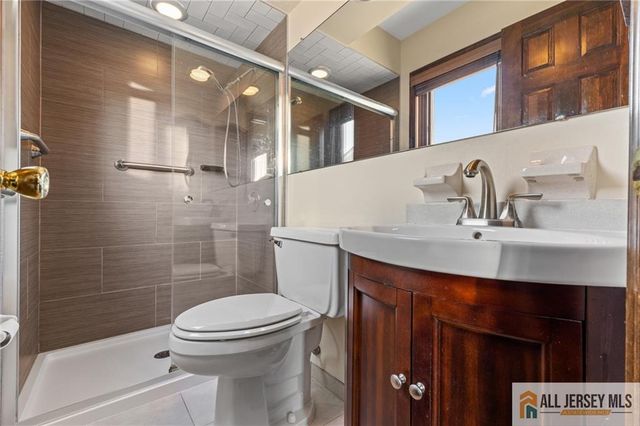 410 Jersey City Court, Lacey, NJ 08734
