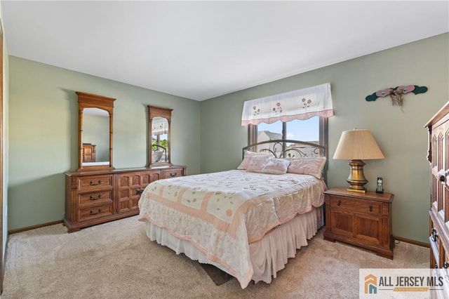 410 Jersey City Court, Lacey, NJ 08734