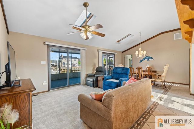 410 Jersey City Court, Lacey, NJ 08734