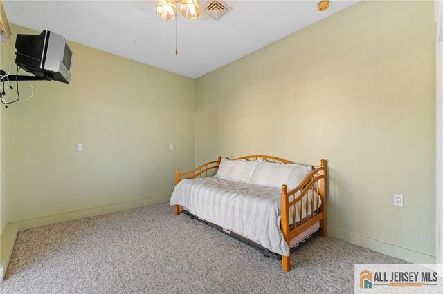410 Jersey City Court, Lacey, NJ 08734