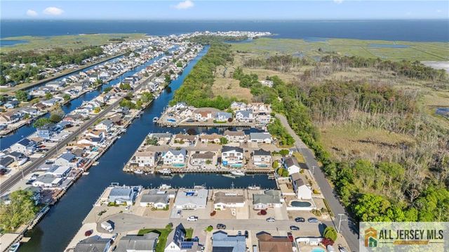 410 Jersey City Court, Lacey, NJ 08734