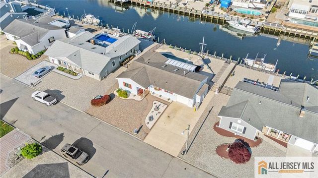 410 Jersey City Court, Lacey, NJ 08734