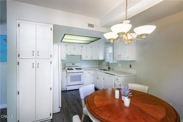 86 S Sierra Madre Boulevard 2, Pasadena, CA 91107