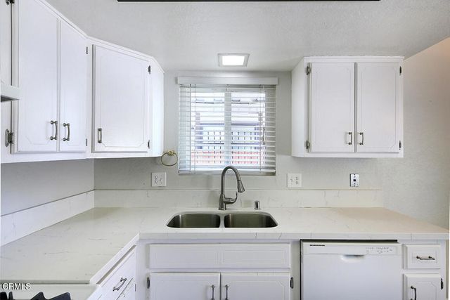 86 S Sierra Madre Boulevard 2, Pasadena, CA 91107