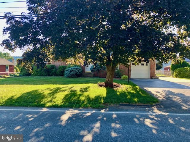 720 LORANE RD, Reading, PA 19606