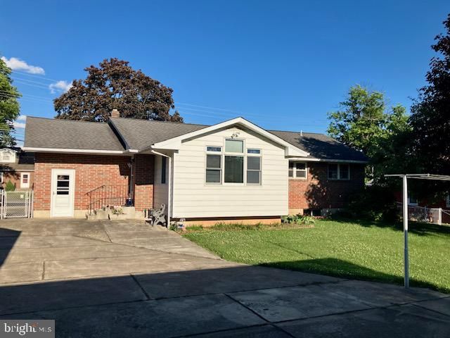 720 LORANE RD, Reading, PA 19606