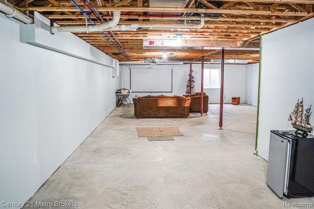 6449 Oliver Road, Fostoria, MI 48435