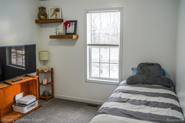 6449 Oliver Road, Fostoria, MI 48435