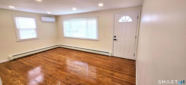 64 4th Street, Bristol, CT 06010