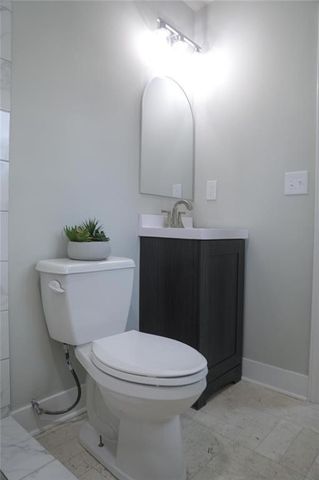 4801 NE Sherwood Drive, Kansas City, MO 64119