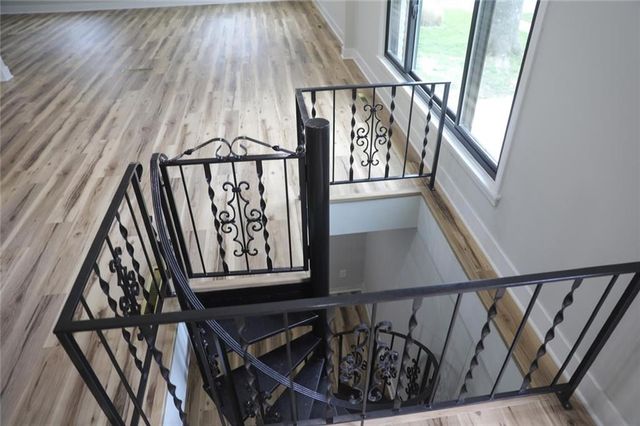 4801 NE Sherwood Drive, Kansas City, MO 64119