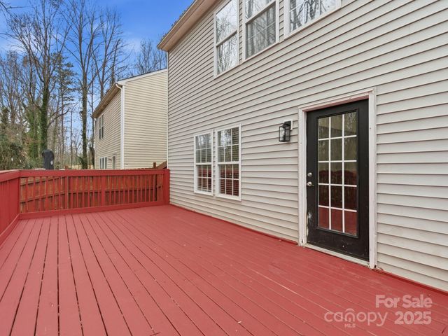 3047 Meadow Knoll Drive, Charlotte, NC 28269