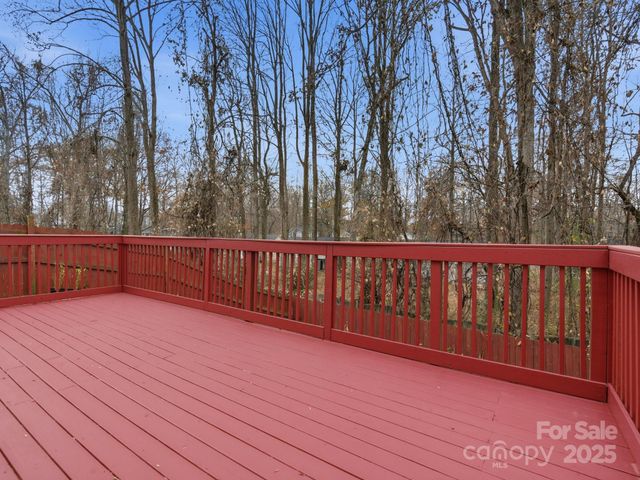 3047 Meadow Knoll Drive, Charlotte, NC 28269