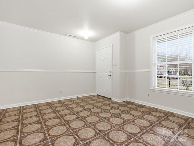 3047 Meadow Knoll Drive, Charlotte, NC 28269