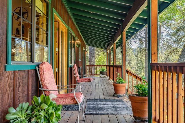 25624 Sherwood Dr, Pioneer, CA 95666