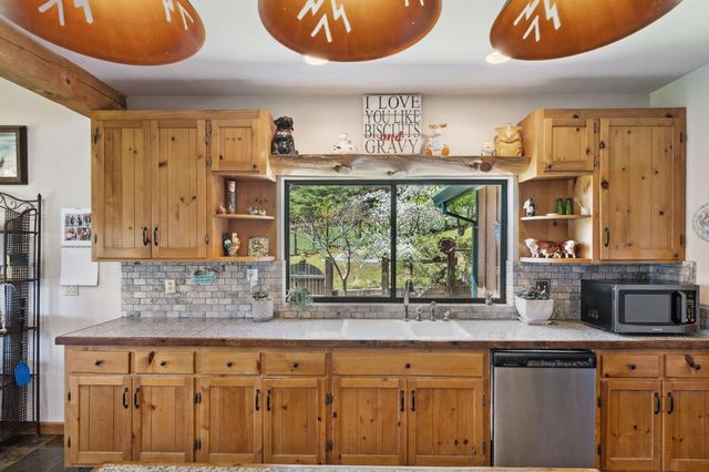 25624 Sherwood Dr, Pioneer, CA 95666