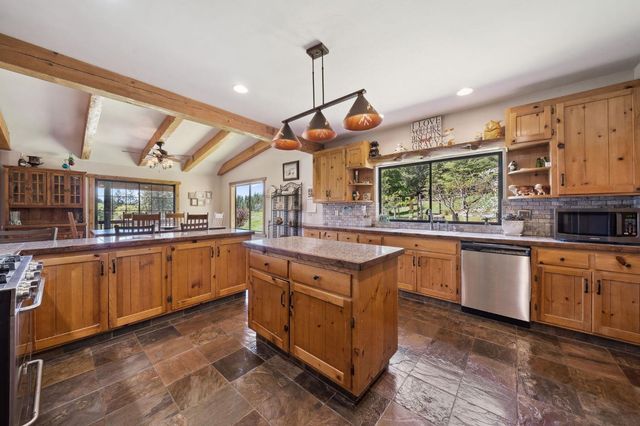 25624 Sherwood Dr, Pioneer, CA 95666