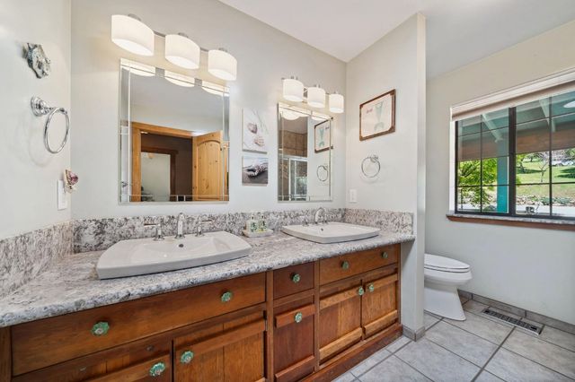 25624 Sherwood Dr, Pioneer, CA 95666