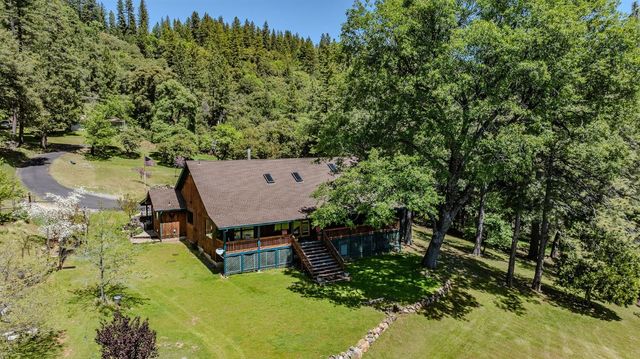 25624 Sherwood Dr, Pioneer, CA 95666