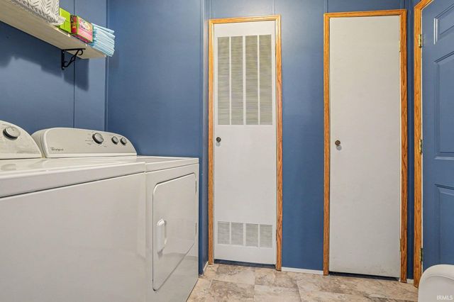 53105 Crystal Pond Drive, Elkhart, IN 46514