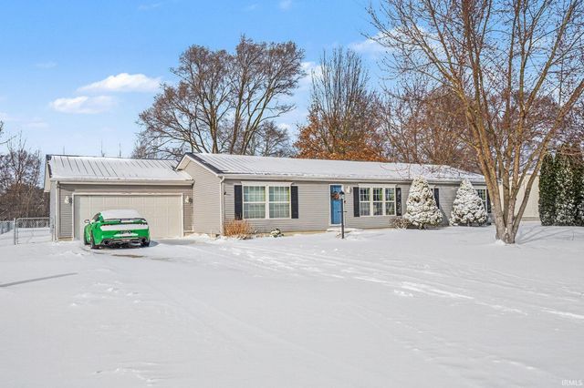 53105 Crystal Pond Drive, Elkhart, IN 46514