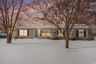 53105 Crystal Pond Drive, Elkhart, IN 46514