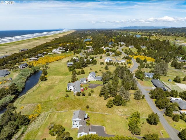 Manion Dr, Warrenton, OR 97146