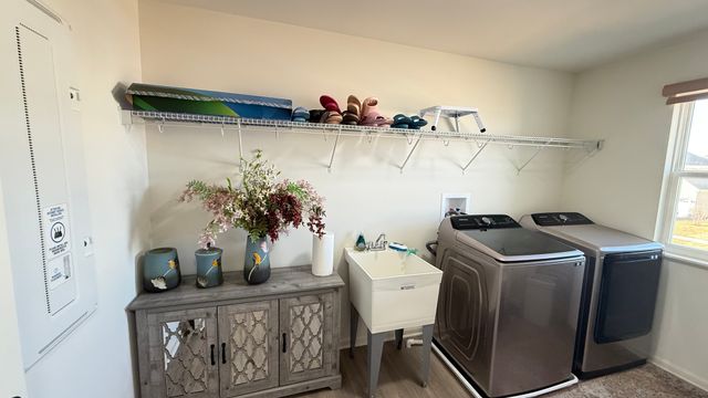 16143 S Lakeview Road, Plainfield, IL 60586