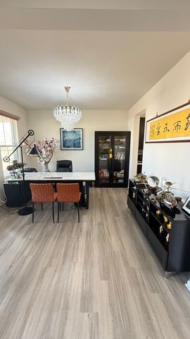 16143 S Lakeview Road, Plainfield, IL 60586