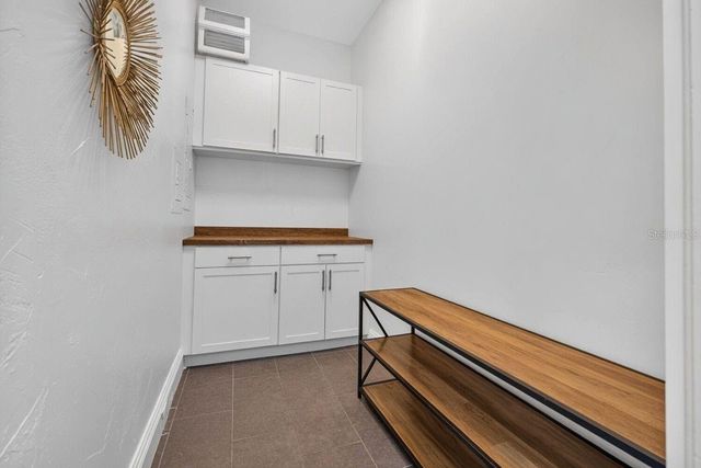 4618 W TENNYSON AVENUE, Tampa, FL 33629