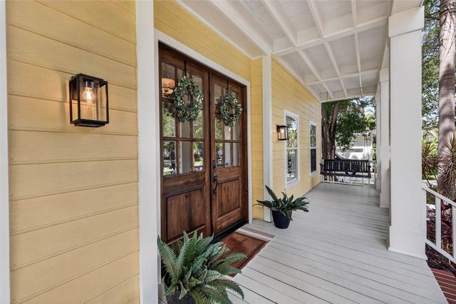 4618 W TENNYSON AVENUE, Tampa, FL 33629