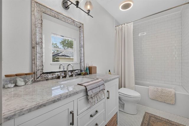 4618 W TENNYSON AVENUE, Tampa, FL 33629